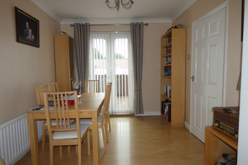 Dining Room- click for photo gallery